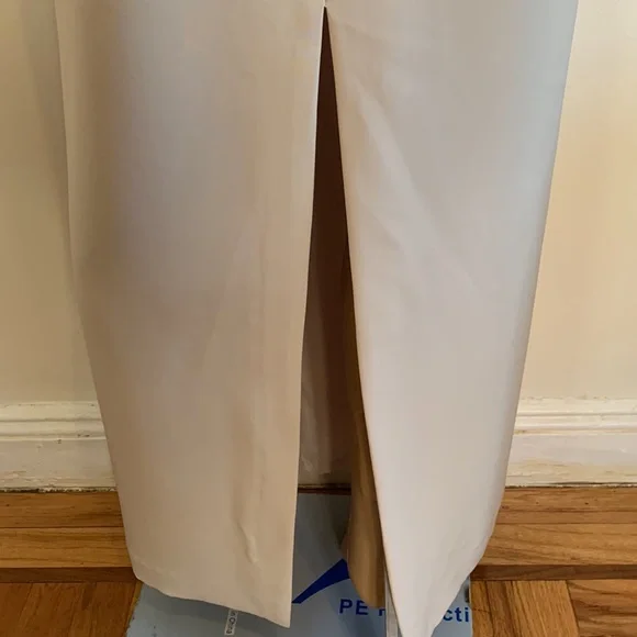 DAVID’S BRIDAL Off- Shoulder Gown - Picture 9 of 12